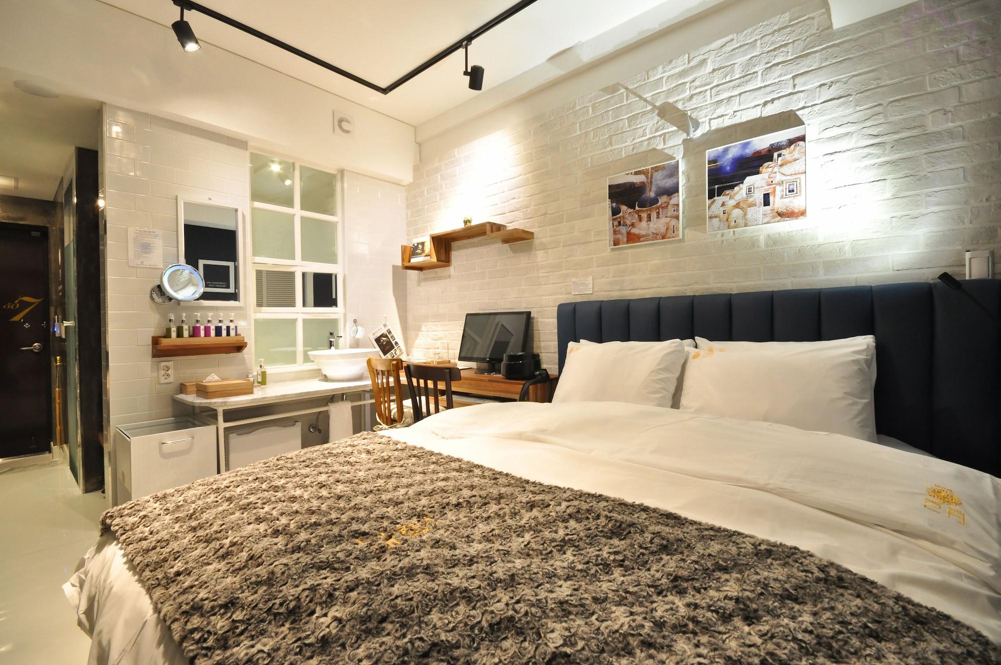 February Hotel Apsan 大邱 エクステリア 写真
