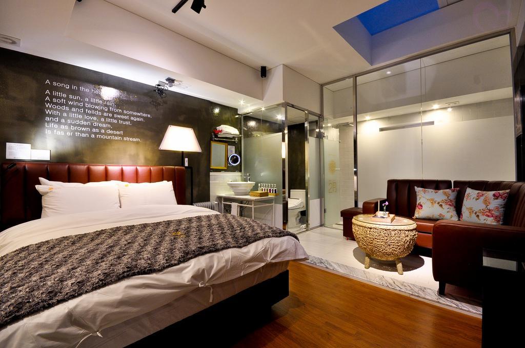 February Hotel Apsan 大邱 エクステリア 写真